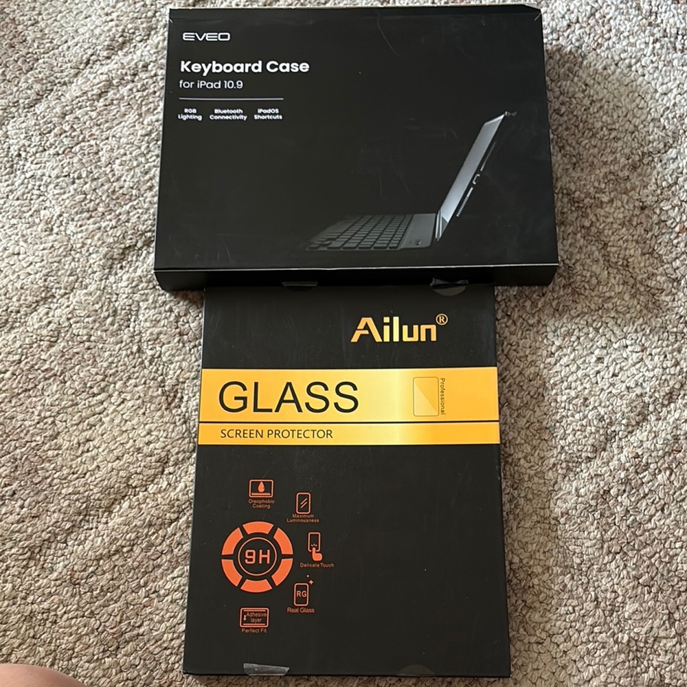 Eve BlackTablet KeyboardCase for Enhanced Typing comes with one screen protector